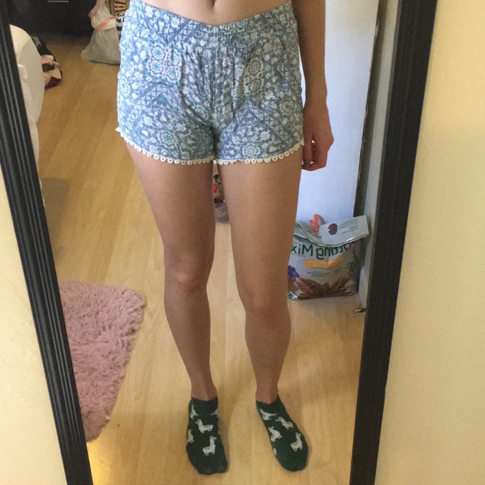 🌼3/$10 Printed Boho Shorts